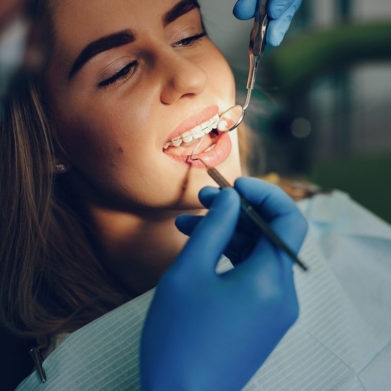 Consultation orthodontique au cabinet Smile Rabat avec conseils personnalisés